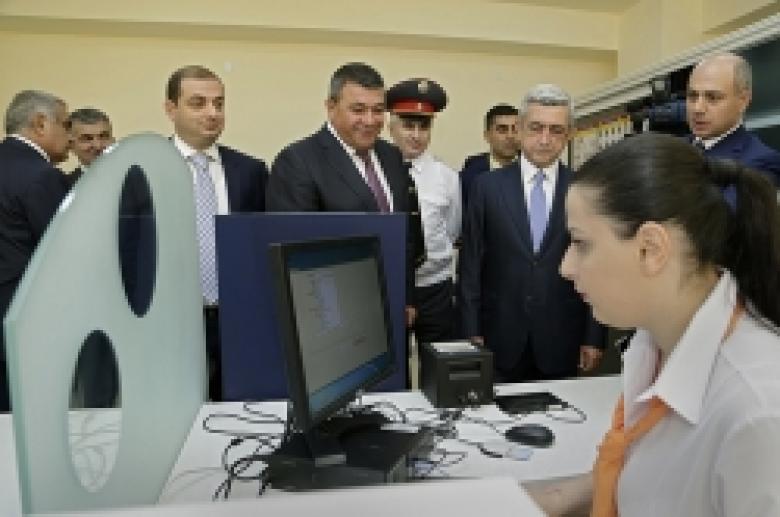 Открылось новое административное здание Паспортно-визового управления полиции РА (ФОТОРЯД) Открылось новое административное здание Паспортно-визового управления полиции РА (ФОТОРЯД)