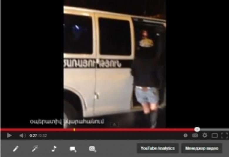 Պոռնկությամբ զբաղվելու կասկածանքով ոստիկանության բաժիններ են տարվել 38 կանայք (ՏԵՍԱՆՅՈՒԹ) Պոռնկությամբ զբաղվելու կասկածանքով ոստիկանության բաժիններ են տարվել 38 կանայք (ՏԵՍԱՆՅՈՒԹ)