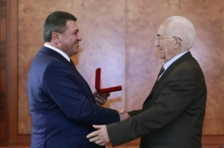 Police of the Republic of Armenia host reception for national and state figure Vladimir Movsisyan (VIDEO and PHOTOS) Police of the Republic of Armenia host reception for national and state figure Vladimir Movsisyan (VIDEO and PHOTOS)