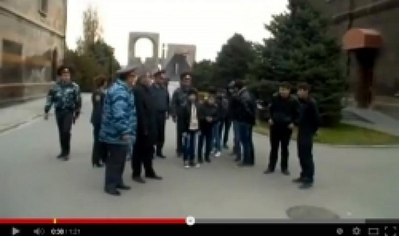 Ոստիկանության նախաձեռնությամբ անչափահասներն այցելեցին Մայր Աթոռ Սուրբ Էջմիածին (ՏԵՍԱՆՅՈՒԹ) Ոստիկանության նախաձեռնությամբ անչափահասներն այցելեցին Մայր Աթոռ Սուրբ Էջմիածին (ՏԵՍԱՆՅՈՒԹ)