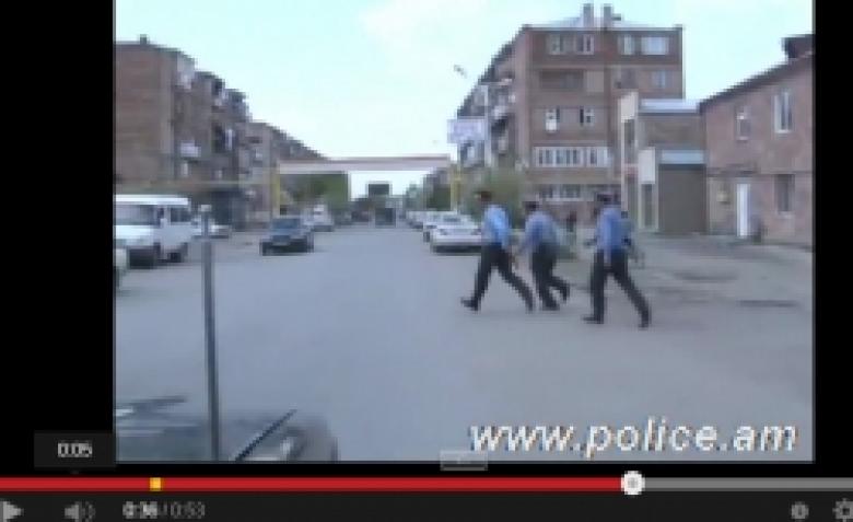 Տաքսու վարորդը` միջադեպի կիզակետում (ՏԵՍԱՆՅՈՒԹ) Տաքսու վարորդը` միջադեպի կիզակետում (ՏԵՍԱՆՅՈՒԹ)