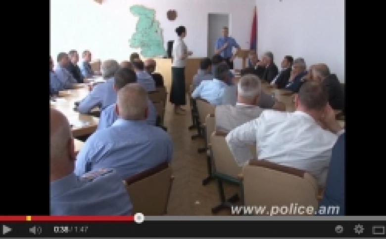 Ոստիկանության գծով միջազգային փորձագետի դիտարկումները Հայաստանում համայնքային ոստիկանության առանձնահատկությունների մասին (ՏԵՍԱՆՅՈՒԹ)  Ոստիկանության գծով միջազգային փորձագետի դիտարկումները Հայաստանում համայնքային ոստիկանության առանձնահատկությունների մասին (ՏԵՍԱՆՅՈՒԹ)