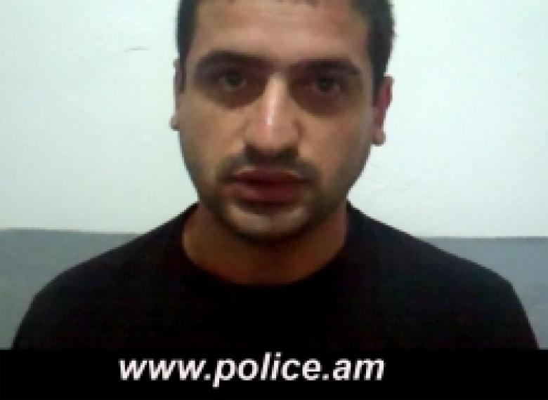 Դանակահարել է նախկին կնոջը, վերջինիս մորը և ազգականին (ՏԵՍԱՆՅՈՒԹ) Դանակահարել է նախկին կնոջը, վերջինիս մորը և ազգականին (ՏԵՍԱՆՅՈՒԹ)