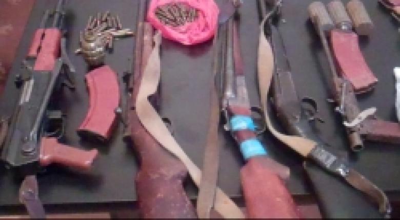 Ամփոփ տեղեկատվություն 2014 թ. ընթացքում ՀՀ ոստիկանության ստորաբաժանումների կողմից առգրավված կամ անցկացված բացատրական աշխատանքների արդյունքում բնակչության կողմից կամավոր հանձնված զենք և ռազմամթերքի վերաբերյալ  Ամփոփ տեղեկատվություն 2014 թ. ընթացքում ՀՀ ոստիկանության ստորաբաժանումների կողմից առգրավված կամ անցկացված բացատրական աշխատանքների արդյունքում բնակչության կողմից կամավոր հանձնված զենք և ռազմամթերքի վերաբերյալ