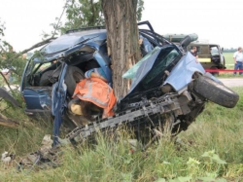 ТРЕВОЖНЫЙ СИГНАЛ И НАПОМИНАНИЕ ДЛЯ ВОДИТЕЛЕЙ. Дорожно-транспортные происшествия: сравнительная статистика за 2013-2014 гг. (ВИДЕО) ТРЕВОЖНЫЙ СИГНАЛ И НАПОМИНАНИЕ ДЛЯ ВОДИТЕЛЕЙ. Дорожно-транспортные происшествия: сравнительная статистика за 2013-2014 гг. (ВИДЕО)