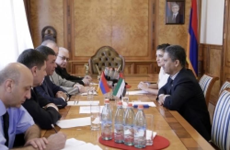 ՀՀ-ում Արաբական Միացյալ Էմիրությունների արտակարգ և լիազոր դեսպանը ՀՀ ոստիկանությունում (ՏԵՍԱՆՅՈՒԹ և ԼՈՒՍԱՆԿԱՐՆԵՐ) ՀՀ-ում Արաբական Միացյալ Էմիրությունների արտակարգ և լիազոր դեսպանը ՀՀ ոստիկանությունում (ՏԵՍԱՆՅՈՒԹ և ԼՈՒՍԱՆԿԱՐՆԵՐ)