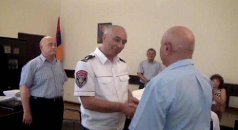 Ոստիկանության երախտավորները չեն մոռացվում: Խրախուսանքներ ՀՀ ոստիկանության պետի կողմից (ՏԵՍԱՆՅՈՒԹ և ԼՈՒՍԱՆԿԱՐՆԵՐ) Ոստիկանության երախտավորները չեն մոռացվում: Խրախուսանքներ ՀՀ ոստիկանության պետի կողմից (ՏԵՍԱՆՅՈՒԹ և ԼՈՒՍԱՆԿԱՐՆԵՐ)