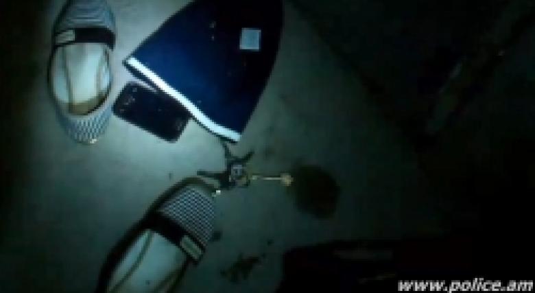 Դիմակավոր կինը դանակով զինված ներխուժել էր  ոսկու առուվաճառքով զբաղվողի բնակարան (ՏԵՍԱՆՅՈՒԹ) Դիմակավոր կինը դանակով զինված ներխուժել էր  ոսկու առուվաճառքով զբաղվողի բնակարան (ՏԵՍԱՆՅՈՒԹ)