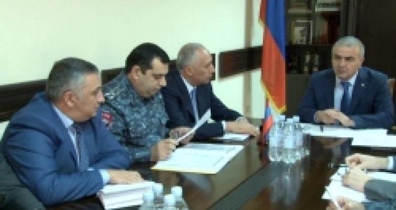 The regular session of the Operations Headquarters on the preparation and conduct of the Constitutional Referendum in Armenia takes place (VIDEO and PHOTOS) The regular session of the Operations Headquarters on the preparation and conduct of the Constitutional Referendum in Armenia takes place (VIDEO and PHOTOS)