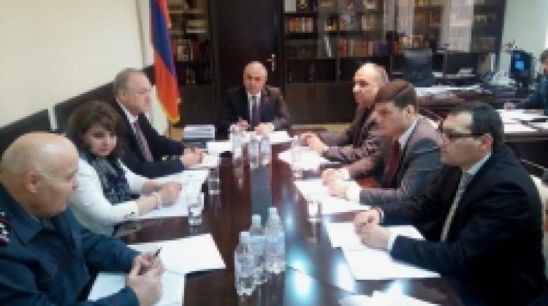 Ոստիկանության կարգապահական հանձնաժողովի 2016 թ. անդրանիկ նիստը (ՏԵՍԱՆՅՈՒԹ) Ոստիկանության կարգապահական հանձնաժողովի 2016 թ. անդրանիկ նիստը (ՏԵՍԱՆՅՈՒԹ)