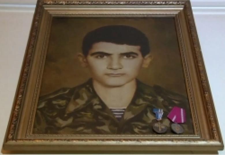 Մաթևոս Հակոբյան. ևս մի նվիրական անուն Հայրենիքի հուրհրացող դրոշին (ՏԵՍԱՆՅՈՒԹ) Մաթևոս Հակոբյան. ևս մի նվիրական անուն Հայրենիքի հուրհրացող դրոշին (ՏԵՍԱՆՅՈՒԹ)