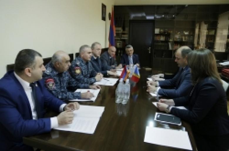 Հանդիպում ՀՀ ոստիկանությունում (ՏԵՍԱՆՅՈՒԹ և ԼՈՒՍԱՆԿԱՐՆԵՐ) Հանդիպում ՀՀ ոստիկանությունում (ՏԵՍԱՆՅՈՒԹ և ԼՈՒՍԱՆԿԱՐՆԵՐ)