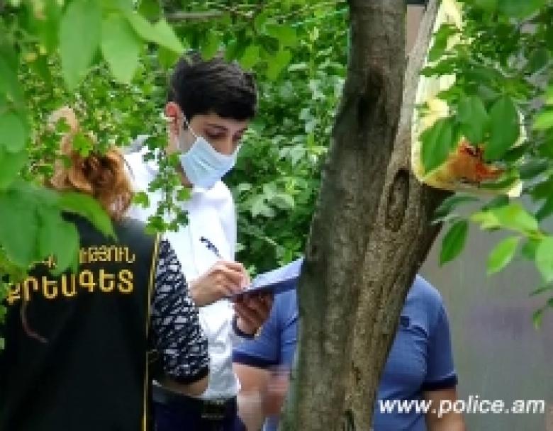 Գյումրիում կատարված ոճիրը արագ բացահայտվեց: Մոր և որդու սպանությունը կատարելու կասկածանքով կա ձերբակալված Գյումրիում կատարված ոճիրը արագ բացահայտվեց: Մոր և որդու սպանությունը կատարելու կասկածանքով կա ձերբակալված