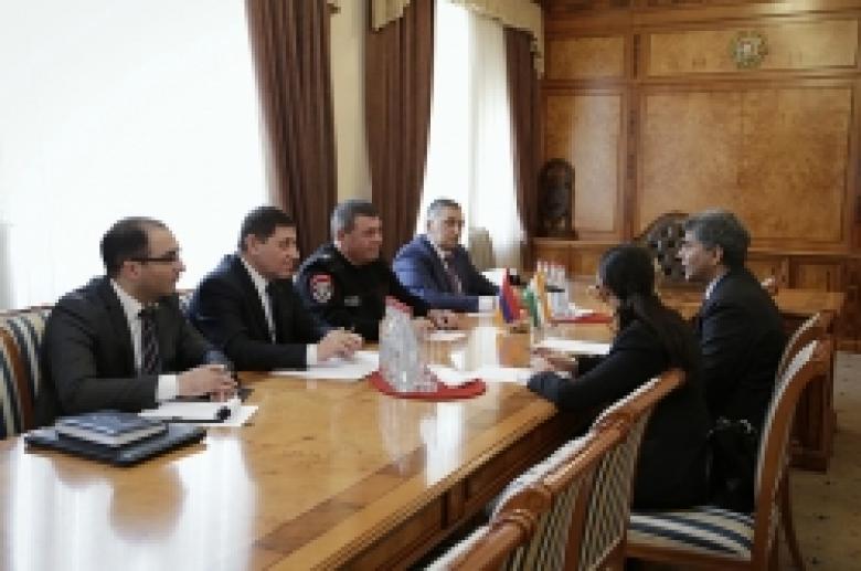 Ընդունելություն ՀՀ ոստիկանությունում (ՏԵՍԱՆՅՈՒԹ ԵՎ ԼՈՒՍԱՆԿԱՐՆԵՐ) Ընդունելություն ՀՀ ոստիկանությունում (ՏԵՍԱՆՅՈՒԹ ԵՎ ԼՈՒՍԱՆԿԱՐՆԵՐ)