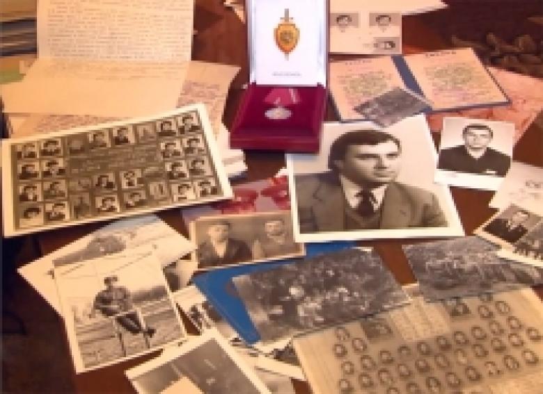 Ոստիկանն իր մարդասիրական մասնագիտության պահանջով հաճախ է կանգնում հանցագործին դեմհանդիման, երբեմն նաև՝ իր կյանքի գնով (ՏԵՍԱՆՅՈՒԹ) Ոստիկանն իր մարդասիրական մասնագիտության պահանջով հաճախ է կանգնում հանցագործին դեմհանդիման, երբեմն նաև՝ իր կյանքի գնով (ՏԵՍԱՆՅՈՒԹ)