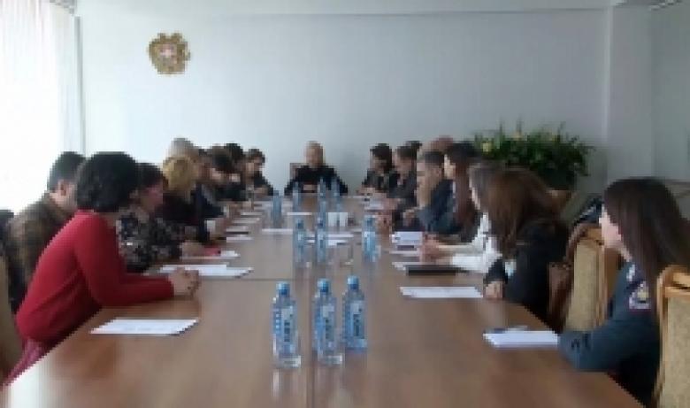 Մուրացիկ և թափառաշրջիկ անչափահասների խնդիրները մշտապես ոստիկանության ուշադրության կենտրոնում են (ՏԵՍԱՆՅՈՒԹ) Մուրացիկ և թափառաշրջիկ անչափահասների խնդիրները մշտապես ոստիկանության ուշադրության կենտրոնում են (ՏԵՍԱՆՅՈՒԹ)