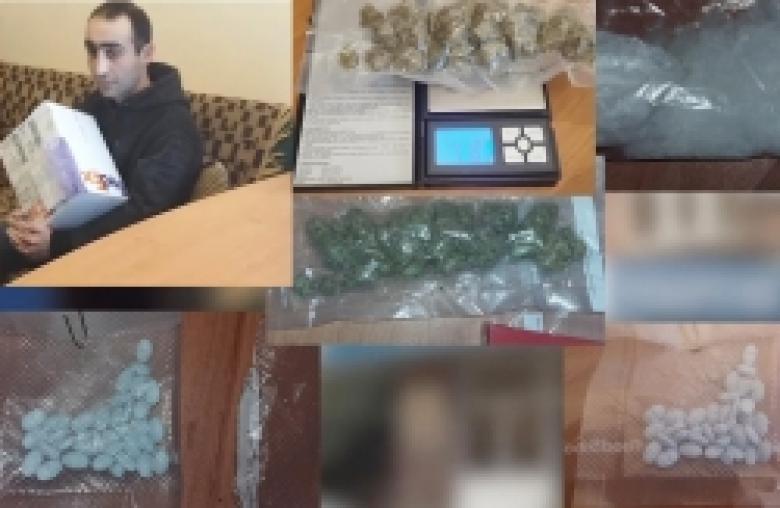 Հյուրանոցի մոտից բերման ենթարկված քաղաքացու ծանրոցում թմրամիջոցներ հայտնաբերվեցին  (ՏԵՍԱՆՅՈՒԹ)  Հյուրանոցի մոտից բերման ենթարկված քաղաքացու ծանրոցում թմրամիջոցներ հայտնաբերվեցին  (ՏԵՍԱՆՅՈՒԹ)