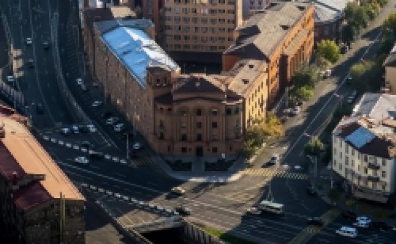 По состоянию на 18 часов в Полицию поступило 41 сообщение относительно хода выборов в Совет старейшин города Еревана По состоянию на 18 часов в Полицию поступило 41 сообщение относительно хода выборов в Совет старейшин города Еревана