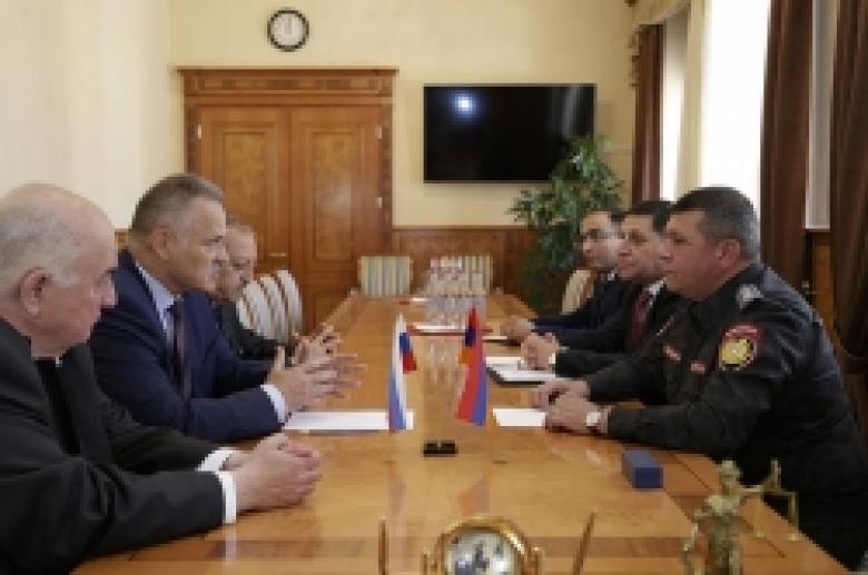 Ընդունելություն ՀՀ ոստիկանությունում (ՏԵՍԱՆՅՈՒԹ և ԼՈՒՍԱՆԿԱՐՆԵՐ) Ընդունելություն ՀՀ ոստիկանությունում (ՏԵՍԱՆՅՈՒԹ և ԼՈՒՍԱՆԿԱՐՆԵՐ)