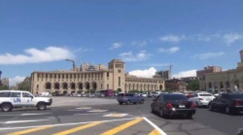 Հանրապետության հրապարակում երթևեկության կանոնների փոփոխություն է կատարվել (ՏԵՍԱՆՅՈՒԹ) Հանրապետության հրապարակում երթևեկության կանոնների փոփոխություն է կատարվել (ՏԵՍԱՆՅՈՒԹ)