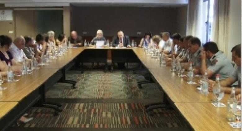 Կլոր սեղան քննարկում՝ նվիրված անչափահասների հետ տարվող աշխատանքներին (ՏԵՍԱՆՅՈՒԹ) Կլոր սեղան քննարկում՝ նվիրված անչափահասների հետ տարվող աշխատանքներին (ՏԵՍԱՆՅՈՒԹ)