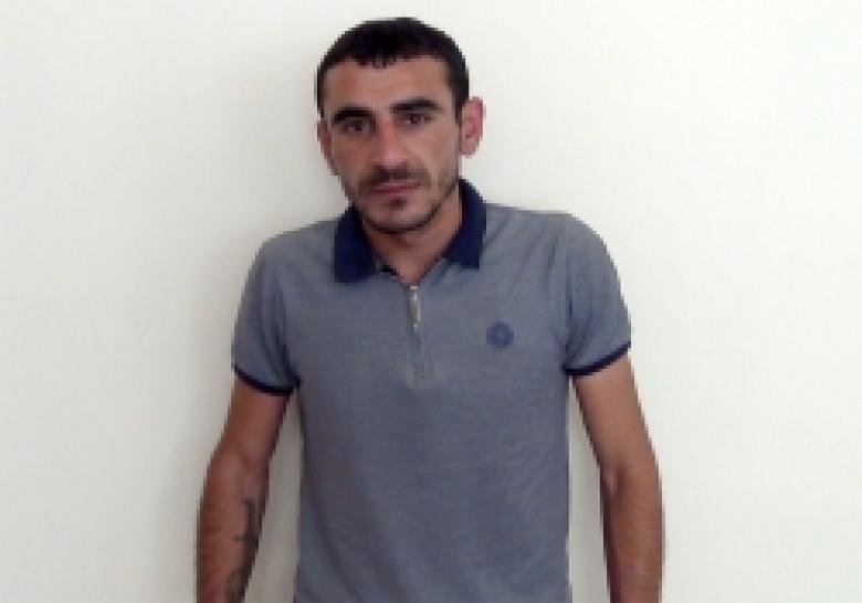 Ոստիկանություն է ներկայացել Բերդ քաղաքում սպանություն կատարելու կասկածանքով հետախուզվողը (ՏԵՍԱՆՅՈՒԹ) Ոստիկանություն է ներկայացել Բերդ քաղաքում սպանություն կատարելու կասկածանքով հետախուզվողը (ՏԵՍԱՆՅՈՒԹ)