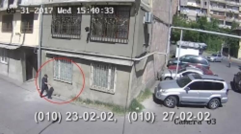 Կահույքագործը ներքնակի տակից 680.000 դրամ է գողացել: Ճանաչողներին խնդրում ենք արձագանքել (ՏԵՍԱՆՅՈՒԹ) Կահույքագործը ներքնակի տակից 680.000 դրամ է գողացել: Ճանաչողներին խնդրում ենք արձագանքել (ՏԵՍԱՆՅՈՒԹ)