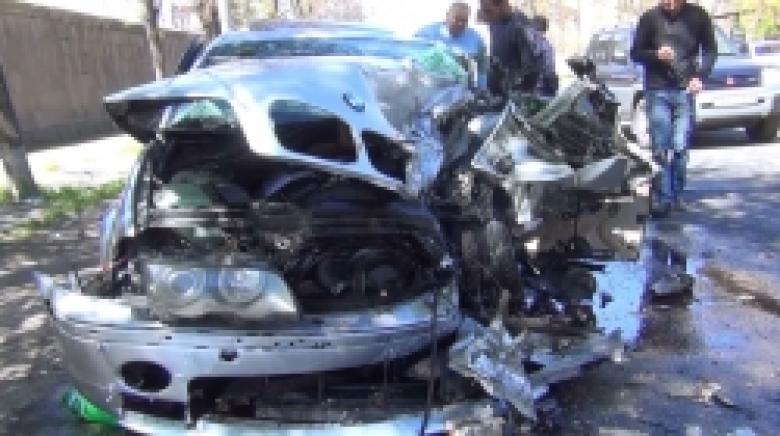 Թամանցիների փողոցում բախվել են «Օպել» և «ԲՄՎ» մակնիշի ավտոմեքենաներ (ՏԵՍԱՆՅՈՒԹ, ԼՈՒՍԱՆԿԱՐՆԵՐ) Թամանցիների փողոցում բախվել են «Օպել» և «ԲՄՎ» մակնիշի ավտոմեքենաներ (ՏԵՍԱՆՅՈՒԹ, ԼՈՒՍԱՆԿԱՐՆԵՐ)