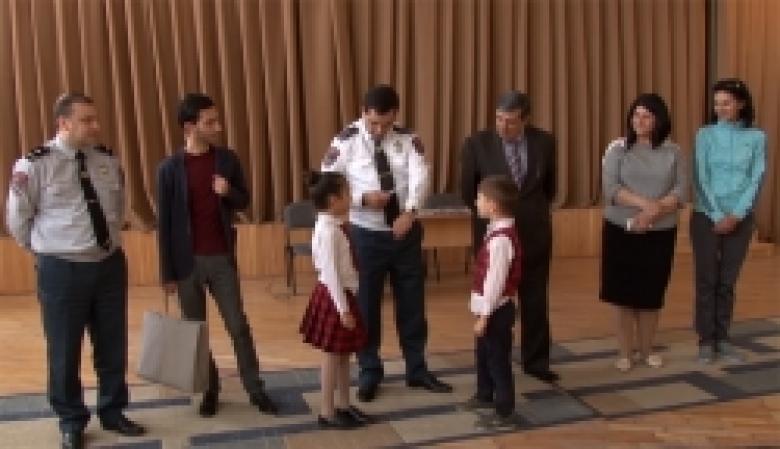 Ճանապարհային ոստիկանների հերթական հանդիպում դպրոցականների հետ (ՏԵՍԱՆՅՈՒԹ) Ճանապարհային ոստիկանների հերթական հանդիպում դպրոցականների հետ (ՏԵՍԱՆՅՈՒԹ)