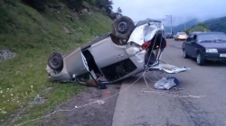 Պատահար Վանաձոր-Դիլիջան ճանապարհին. 15-ամյա ուղևորը հաջորդ օրը մահացել է (ԼՈՒՍԱՆԿԱՐՆԵՐ) Պատահար Վանաձոր-Դիլիջան ճանապարհին. 15-ամյա ուղևորը հաջորդ օրը մահացել է (ԼՈՒՍԱՆԿԱՐՆԵՐ)