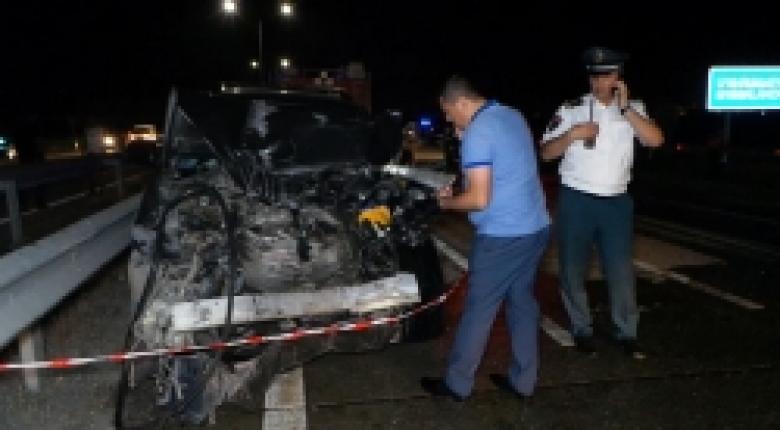 Բախվել են «Լեքսուս» և «ԳԱԶել». կա 13 վիրավոր (ԼՈՒՍԱՆԿԱՐՆԵՐ) Բախվել են «Լեքսուս» և «ԳԱԶել». կա 13 վիրավոր (ԼՈՒՍԱՆԿԱՐՆԵՐ)