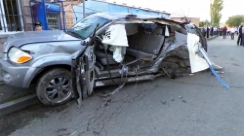 «Զիլի» և «Տոյոտայի» բախում Շիրակի մարզում․ 21-ամյա երիտասարդ է մահացել (ՏԵՍԱՆՅՈՒԹ) «Զիլի» և «Տոյոտայի» բախում Շիրակի մարզում․ 21-ամյա երիտասարդ է մահացել (ՏԵՍԱՆՅՈՒԹ)