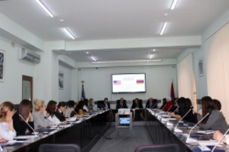 Ոստիկանության ծառայողները մասնակցեցին «Կանանց դերը արդարադատությունում» թեմայով համաժողովին (ԼՈՒՍԱՆԿԱՐՆԵՐ) Ոստիկանության ծառայողները մասնակցեցին «Կանանց դերը արդարադատությունում» թեմայով համաժողովին (ԼՈՒՍԱՆԿԱՐՆԵՐ)