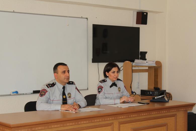«Ոստիկանության լրատվական ծառայության դերը հանցավորության կանխարգելման գործընթացում» թեմայով դաս-քննարկում ոստիկանության կրթահամալիրում «Ոստիկանության լրատվական ծառայության դերը հանցավորության կանխարգելման գործընթացում» թեմայով դաս-քննարկում ոստիկանության կրթահամալիրում