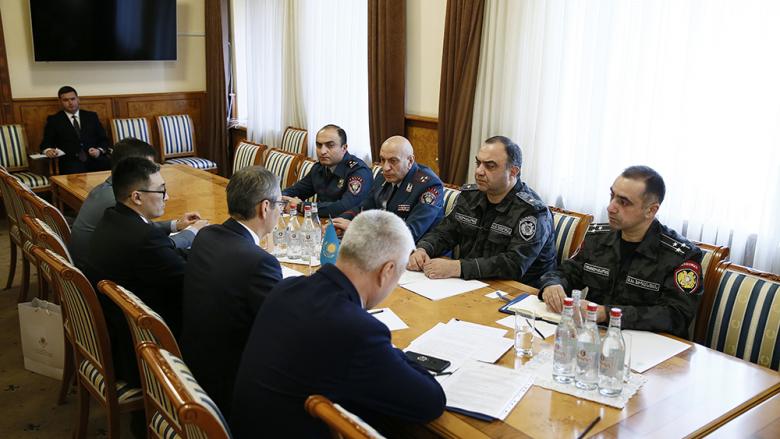 Начальник Полиции РА принял Чрезвычайного и Полномочного Посла Казахстана в Армении