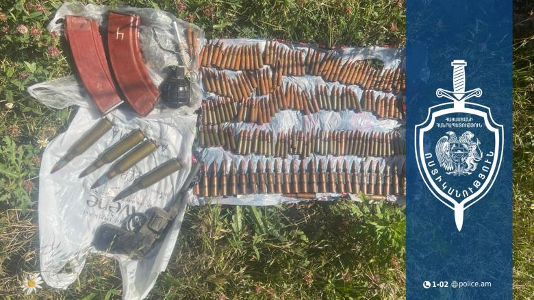 Ճամբարակ-Դրախտիկ ճանապարհին ատրճանակ, փամփուշտներ, նռնակ և պայթուցիչներ են հայտնաբերվել Ճամբարակ-Դրախտիկ ճանապարհին ատրճանակ, փամփուշտներ, նռնակ և պայթուցիչներ են հայտնաբերվել