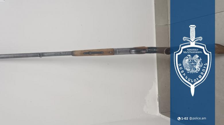 Ապօրինի հրազենի կամավոր հանձնում Համայնքային ոստիկանության Վայքի բաժնում Ապօրինի հրազենի կամավոր հանձնում Համայնքային ոստիկանության Վայքի բաժնում