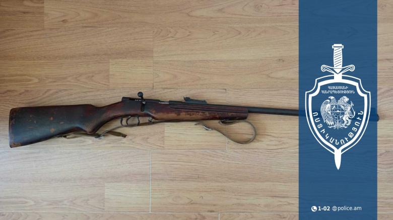 Չորաթան գյուղի բնակիչը կամավոր հանձնել է հանգուցյալ պապի հրազենը՝ ազատվելով քրեական պատասխանատվությունից Չորաթան գյուղի բնակիչը կամավոր հանձնել է հանգուցյալ պապի հրազենը՝ ազատվելով քրեական պատասխանատվությունից