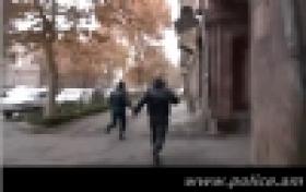 Ոստիկանները հետապնդեցին և բռնեցին փախուստի դիմած կողոպտչին (ՏԵՍԱՆՅՈՒԹ) Ոստիկանները հետապնդեցին և բռնեցին փախուստի դիմած կողոպտչին (ՏԵՍԱՆՅՈՒԹ)