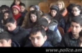 Ռազմահայրենասիրական դասեր դպրոցականներին (ՏԵՍԱՆՅՈՒԹ) Ռազմահայրենասիրական դասեր դպրոցականներին (ՏԵՍԱՆՅՈՒԹ)