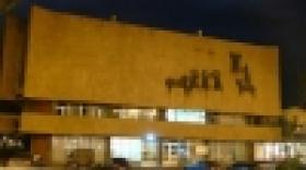 Ոստիկանները «Շախմատի տան» հետնամասում՝ նստարանի տակ, կրակող սարք և փամփուշտներ են հայտնաբերել Ոստիկանները «Շախմատի տան» հետնամասում՝ նստարանի տակ, կրակող սարք և փամփուշտներ են հայտնաբերել