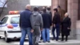 «Քավորին խփեցին»,- գոռաց կինը (ՏԵՍԱՆՅՈՒԹ) «Քավորին խփեցին»,- գոռաց կինը (ՏԵՍԱՆՅՈՒԹ)