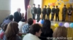 Ոստիկանության վետերանները դպրոցում՝ Մեծ Հայրենականի հաղթանակի 70-ամյակի առիթով (ՏԵՍԱՆՅՈՒԹ) Ոստիկանության վետերանները դպրոցում՝ Մեծ Հայրենականի հաղթանակի 70-ամյակի առիթով (ՏԵՍԱՆՅՈՒԹ)