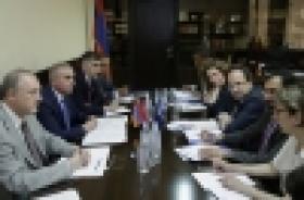 Եվրոպայի խորհրդի քաղաքական տնօրինության ղեկավարի գլխավորած պատվիրակությունը ՀՀ ոստիկանությունում (ՏԵՍԱՆՅՈՒԹ և ԼՈՒՍԱՆԿԱՐՆԵՐ) Եվրոպայի խորհրդի քաղաքական տնօրինության ղեկավարի գլխավորած պատվիրակությունը ՀՀ ոստիկանությունում (ՏԵՍԱՆՅՈՒԹ և ԼՈՒՍԱՆԿԱՐՆԵՐ)