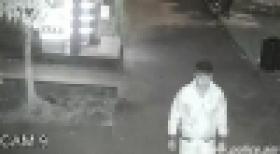 ՈՒՇԱԴՐՈՒԹՅՈՒՆ. տեսագրությունում պատկերված անձը կասկածվում է կողոպուտի փորձ կատարելու մեջ (ՏԵՍԱՆՅՈՒԹ) ՈՒՇԱԴՐՈՒԹՅՈՒՆ. տեսագրությունում պատկերված անձը կասկածվում է կողոպուտի փորձ կատարելու մեջ (ՏԵՍԱՆՅՈՒԹ)