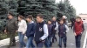 Դպրոցականները ոստիկանության Երևան քաղաքի վարչության պարեկապահակետային ծառայության գնդում (ՏԵՍԱՆՅՈՒԹ)