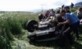 Սևան-Ծաղկունք-Զովաբեր ճանապարհին բախվել են «ՎԱԶ-21214» և «ՈւԱԶ-469» (ԼՈՒՍԱՆԿԱՐՆԵՐ) Սևան-Ծաղկունք-Զովաբեր ճանապարհին բախվել են «ՎԱԶ-21214» և «ՈւԱԶ-469» (ԼՈՒՍԱՆԿԱՐՆԵՐ)