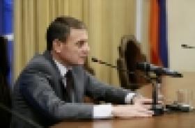 Վալերիյ Օսիպյանը աշխատանքային խորհրդակցություն է անցկացրել Ճանապարհային ոստիկանության ղեկավար կազմի հետ (ՏԵՍԱՆՅՈՒԹ, ԼՈՒՍԱՆԿԱՐՆԵՐ) Վալերիյ Օսիպյանը աշխատանքային խորհրդակցություն է անցկացրել Ճանապարհային ոստիկանության ղեկավար կազմի հետ (ՏԵՍԱՆՅՈՒԹ, ԼՈՒՍԱՆԿԱՐՆԵՐ)