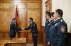 Ոստիկանության 5 ծառայողների շնորհվեց ոստիկանության լեյտենանտի կոչում (ՏԵՍԱՆՅՈՒԹ, ԼՈՒՍԱՆԿԱՐՆԵՐ) Ոստիկանության 5 ծառայողների շնորհվեց ոստիկանության լեյտենանտի կոչում (ՏԵՍԱՆՅՈՒԹ, ԼՈՒՍԱՆԿԱՐՆԵՐ)