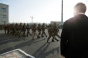 Սահմանապահները մեկնեցին, սահմանապահները վերադարձան․ նրանց ճանապարհեց ու դիմավորեց Վալերիյ Օսիպյանը (ՏԵՍԱՆՅՈՒԹ, ԼՈՒՍԱՆԿԱՐՆԵՐ) Սահմանապահները մեկնեցին, սահմանապահները վերադարձան․ նրանց ճանապարհեց ու դիմավորեց Վալերիյ Օսիպյանը (ՏԵՍԱՆՅՈՒԹ, ԼՈՒՍԱՆԿԱՐՆԵՐ)